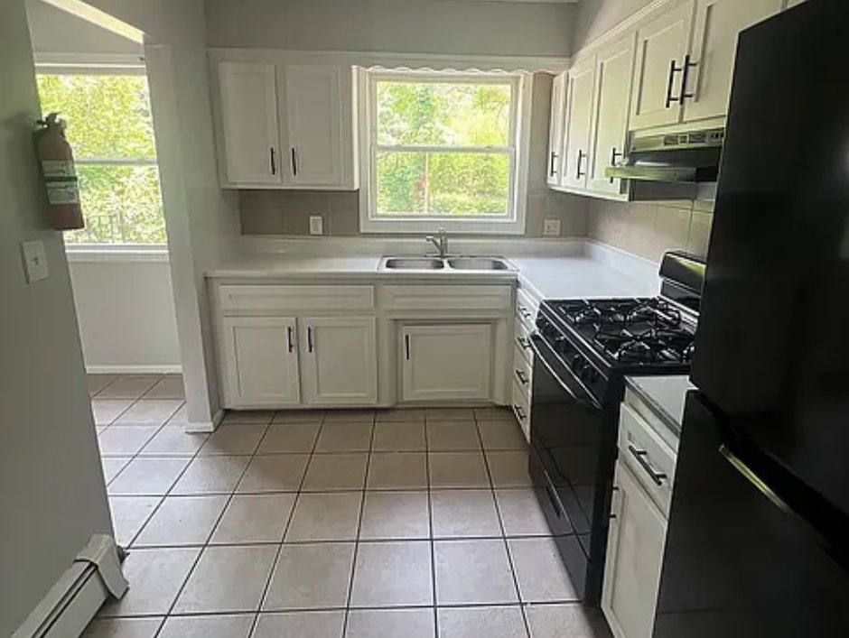 Townhouse for rent at 1995 Dock St #D-13, Millville, NJ 08332