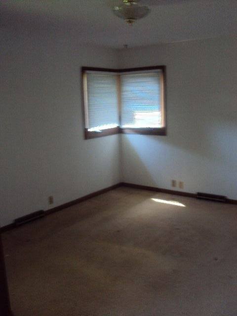 House for rent at 1112 Carver St, Iowa City, IA 52245