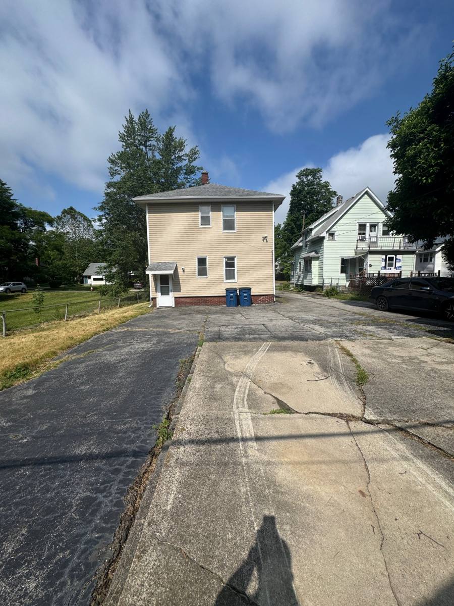 Apartment for rent at 3542 Homewood Ave #1, Toledo, OH 43612