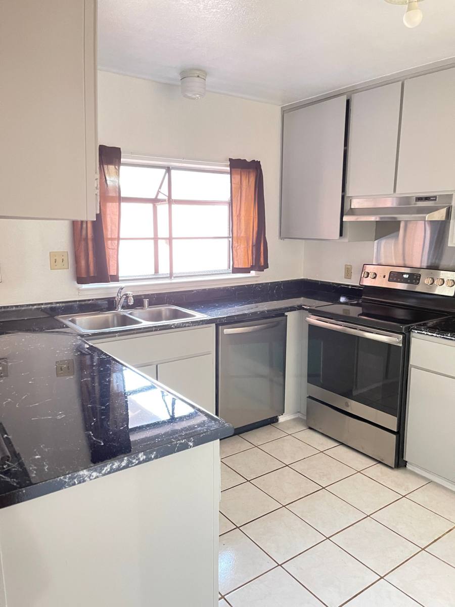 Townhouse for rent at 2582 Gareth Circle, Stockton, CA 95210