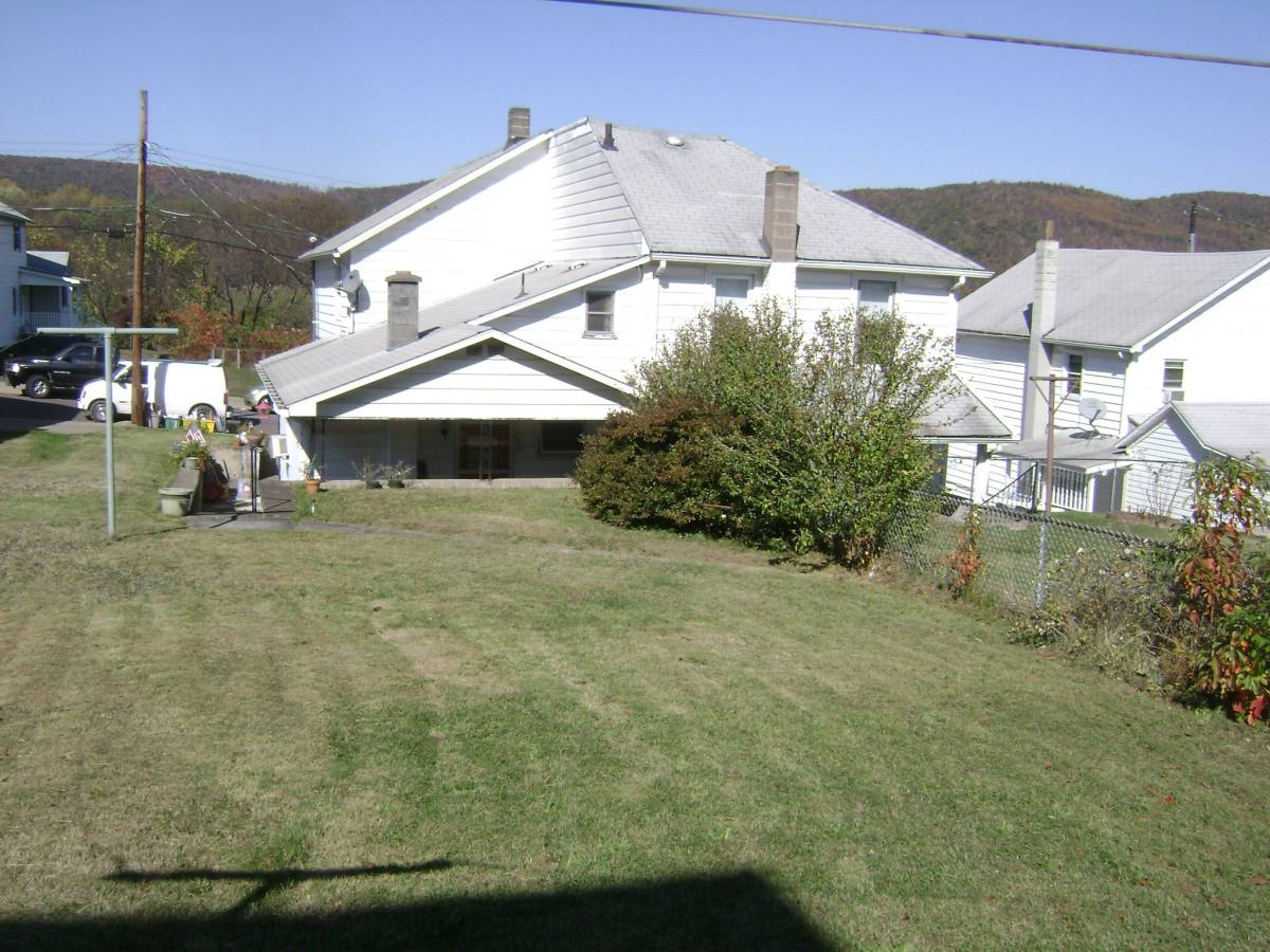 Apartment for rent at 53 Hill St #HALF Double, Dudley, PA 16634
