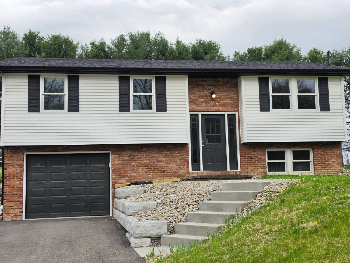 House for rent at 111 Robinson Run Rd, Butler, PA 16002