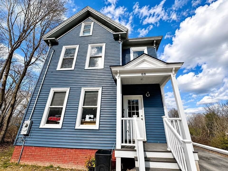 Apartment for rent at 88 Western Ave, Auburn, ME 04210