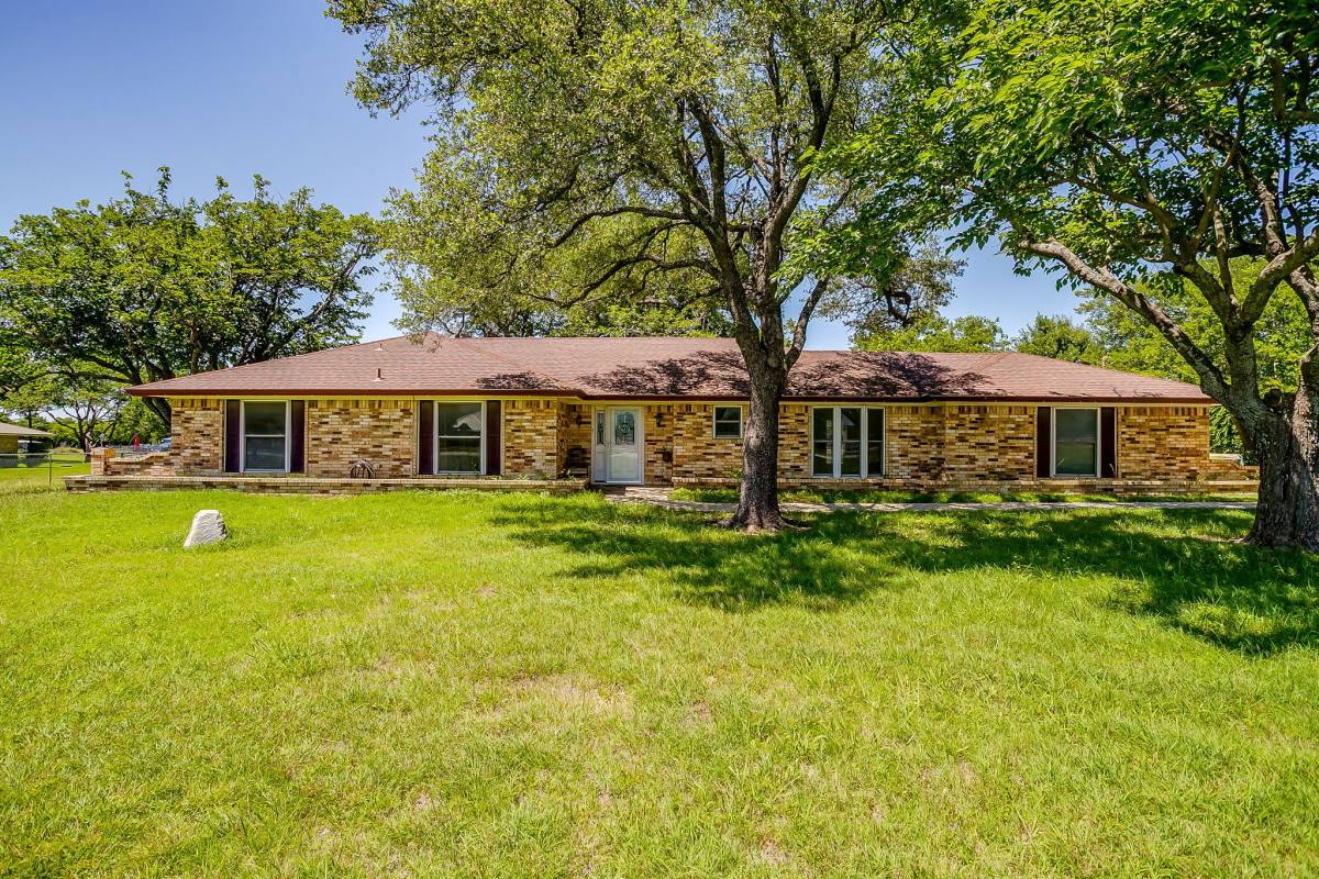 House for rent at 1804 Impala Dr, Crowley, TX 76036