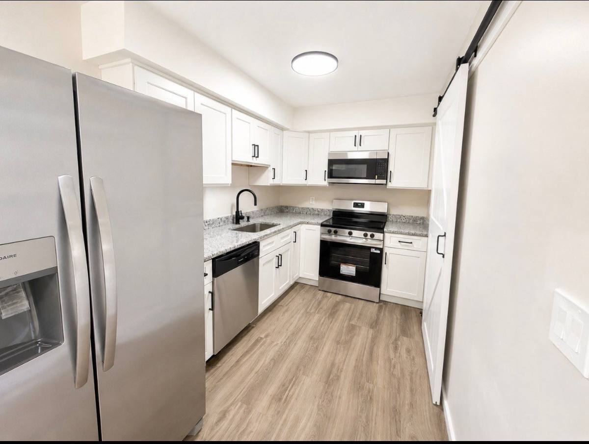 Apartment for rent at 605 Bellevue Rd N, Nashville, TN 37221