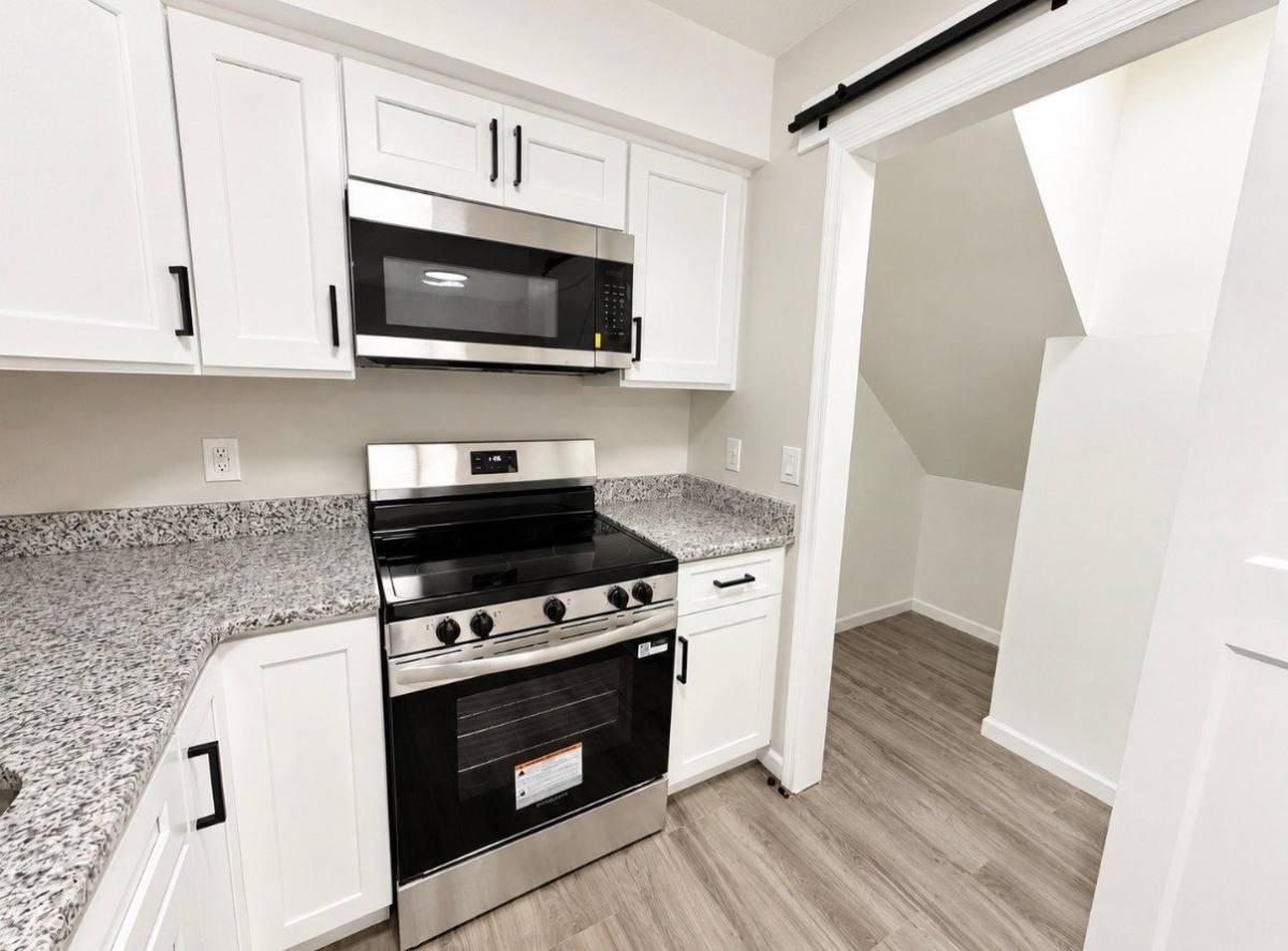 Apartment for rent at 603 Bellevue Rd N, Nashville, TN 37221