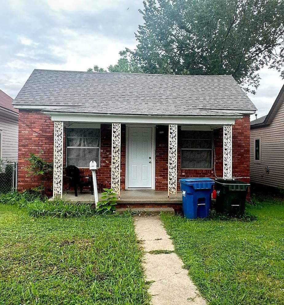House for rent at 747 E Broadway St, Cushing, OK 74023