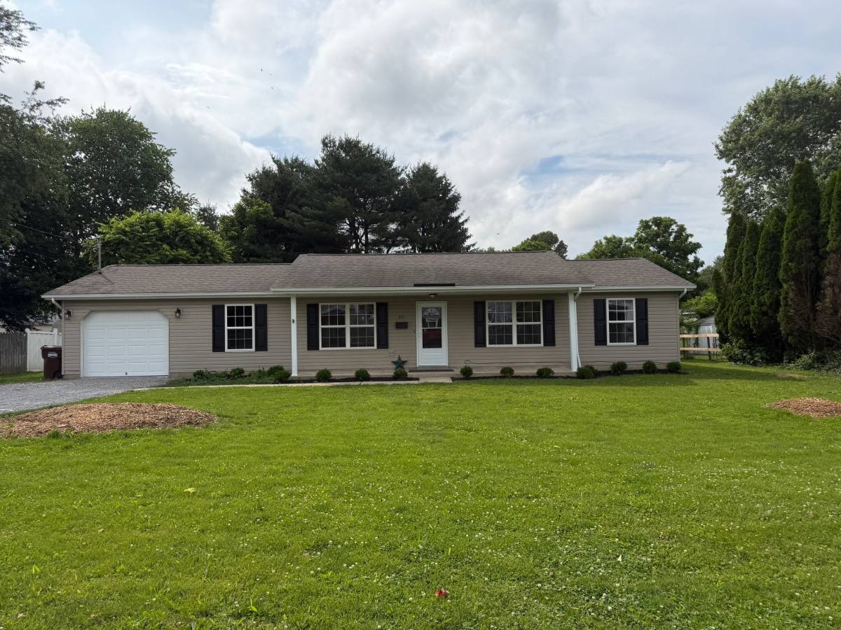 House for rent at 341 N 2nd St, Williamsburg, OH 45176