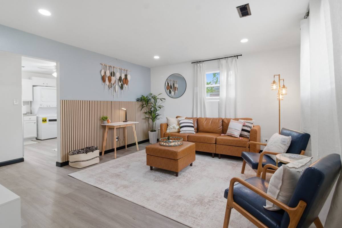 Apartment for rent at 361 Cherry St #B, Norfolk, VA 23503