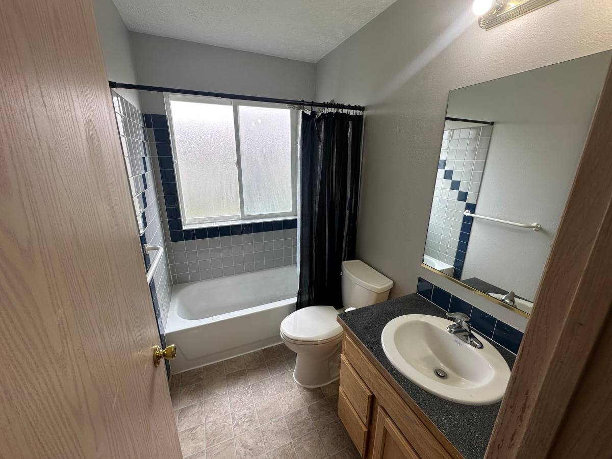 House for rent at 11715 E Nora Ave, Spokane, WA 99206