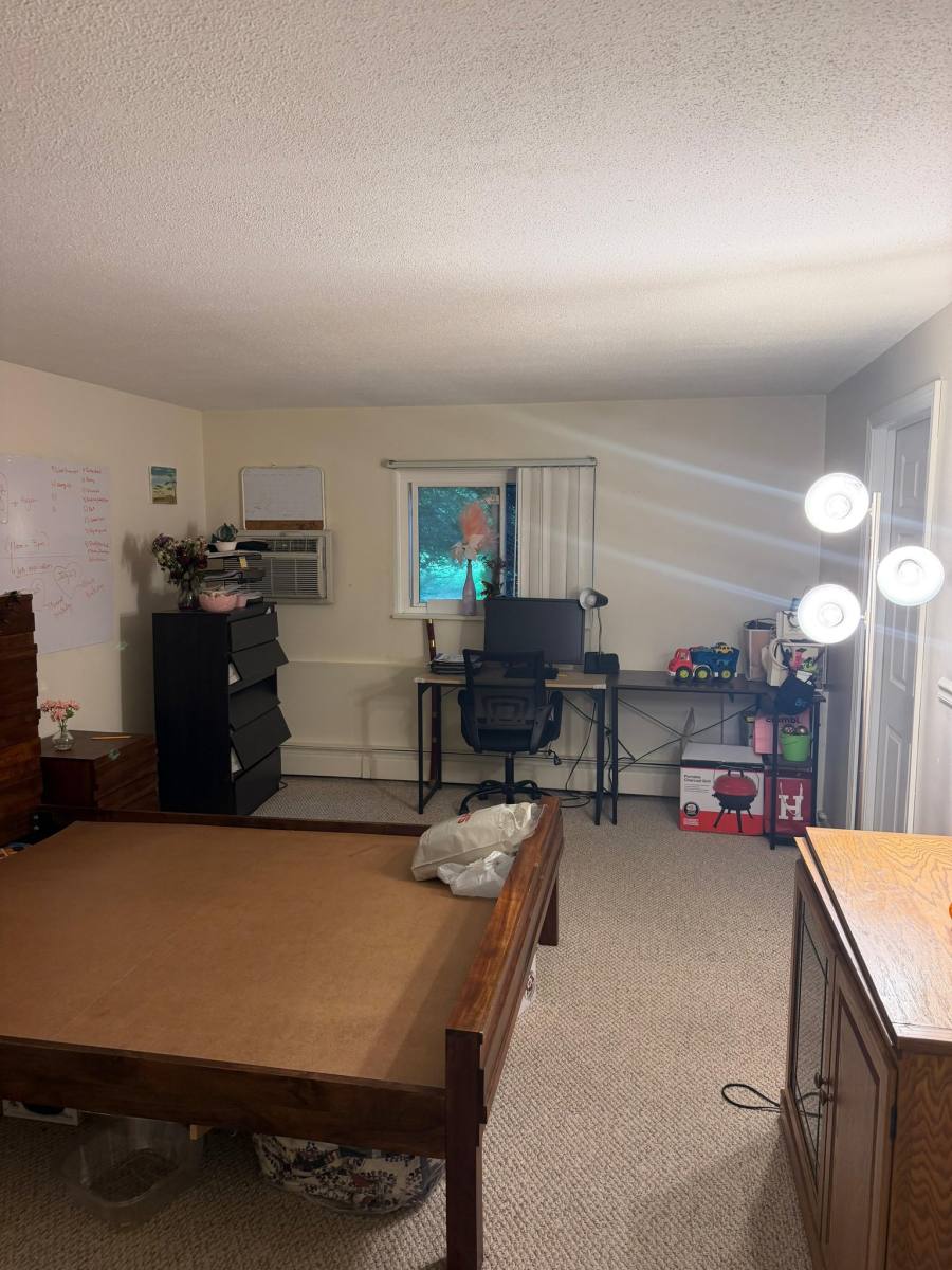 Apartment for rent at 299 Pawtucket Blvd, Lowell, MA 01854