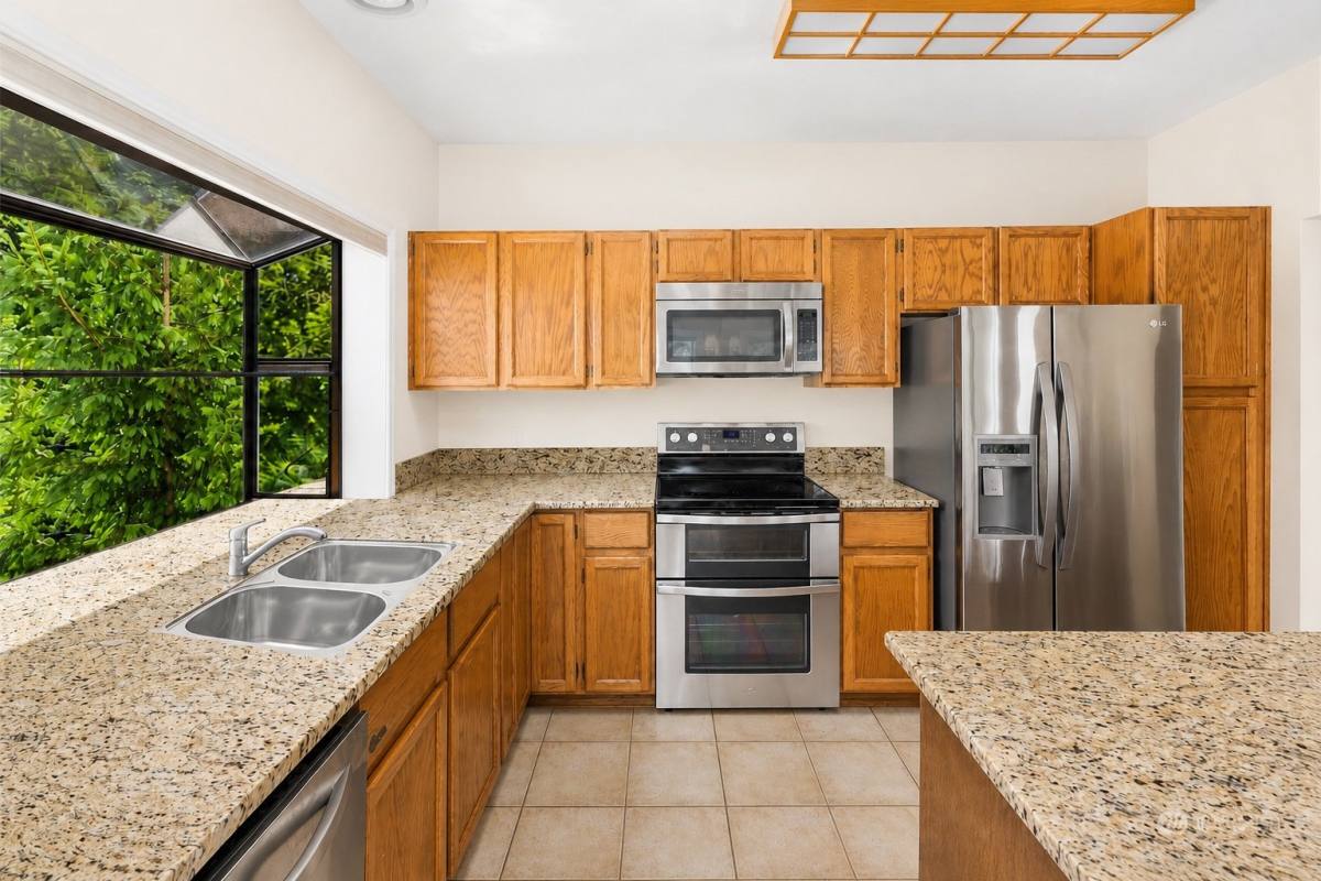 Townhouse for rent at 3424 161st Court SE #41, Bellevue, WA 98008