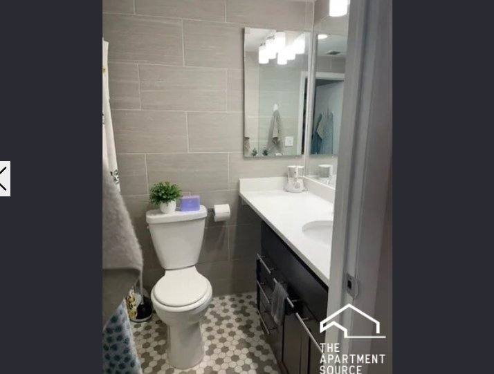 Apartment for rent at 663 W Melrose St #3, Chicago, IL 60657