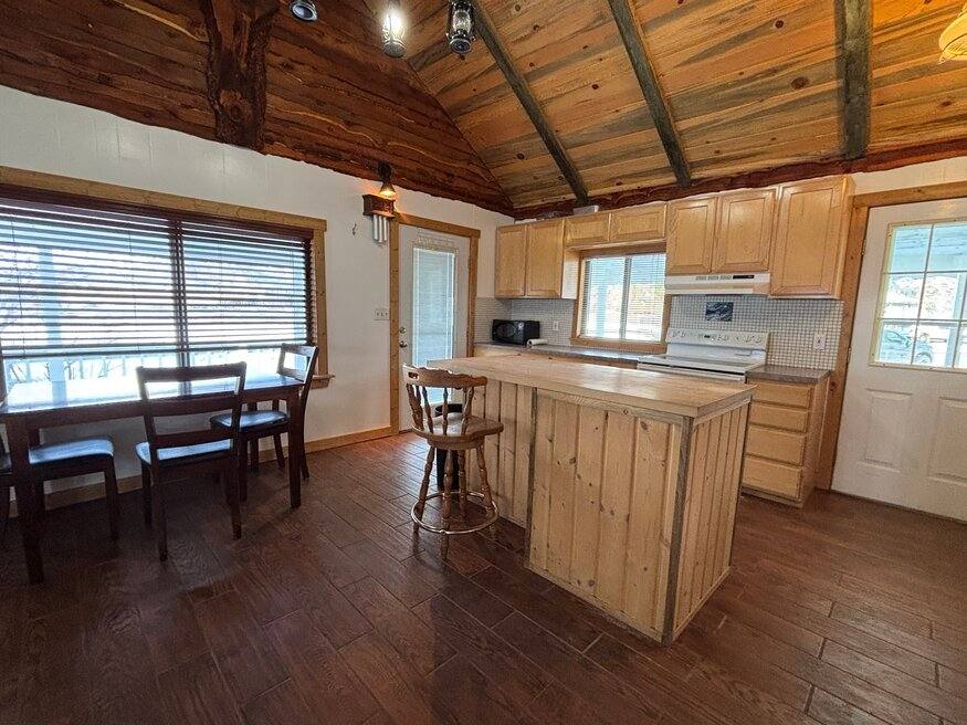 House for rent at 162 Trail Dr Rd, Alpine, WY 83128