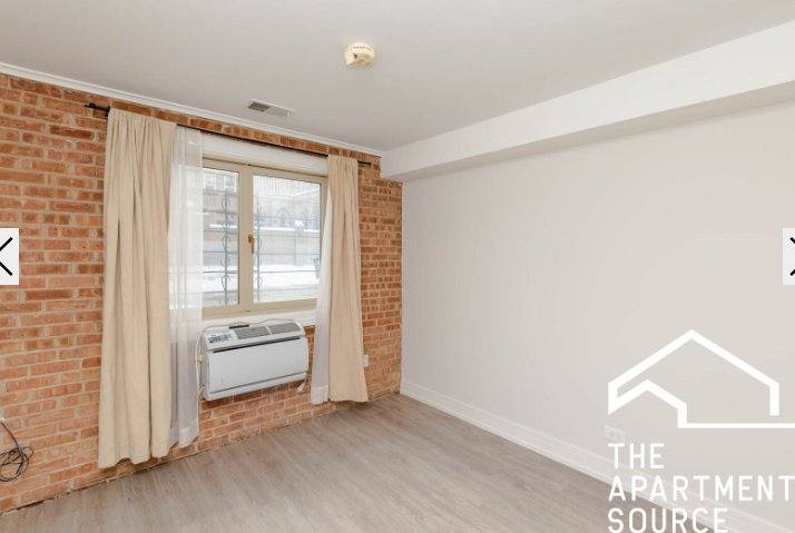 Apartment for rent at 663 W Melrose St #4, Chicago, IL 60657
