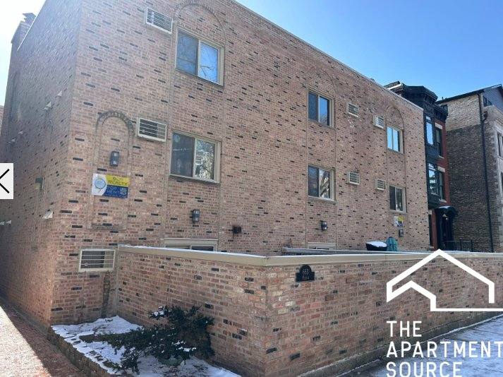 Apartment for rent at 663 W Melrose St #3A, Chicago, IL 60657
