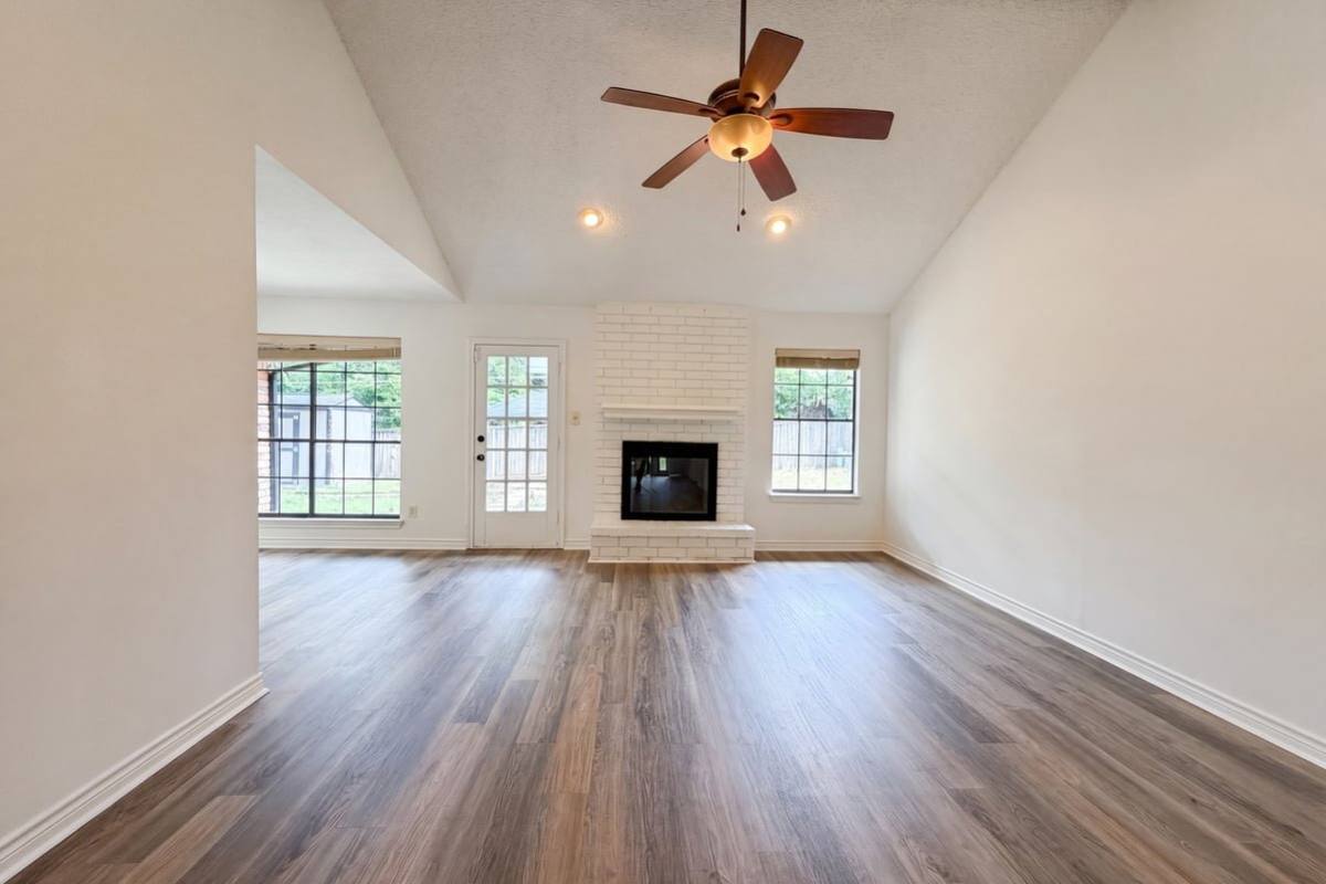 House for rent at 5719 Stage Line Dr, Arlington, TX 76017