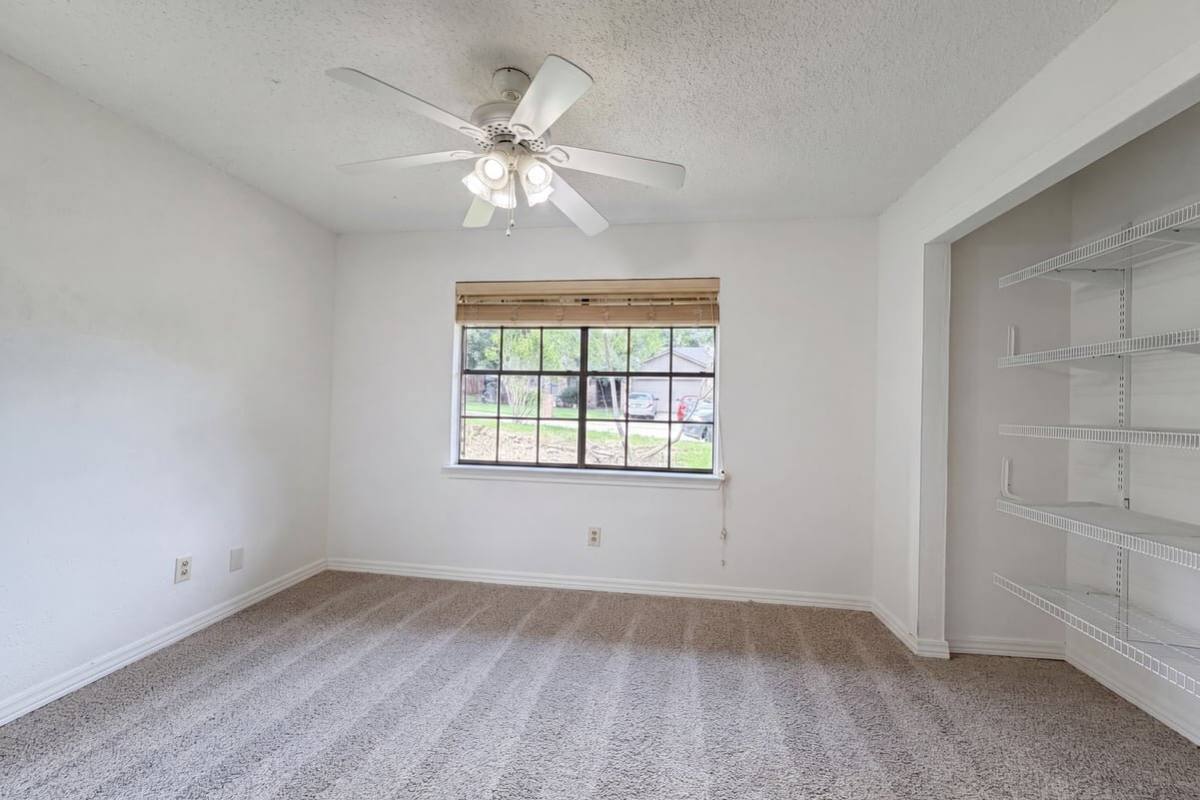 House for rent at 5719 Stage Line Dr, Arlington, TX 76017