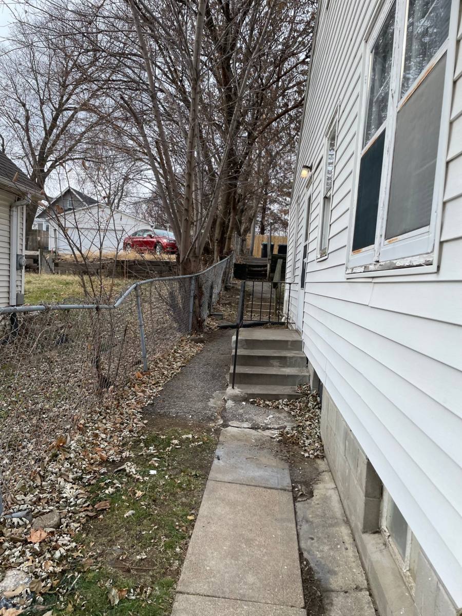 Townhouse for rent at 2610 N 60 St, Omaha, NE 68104
