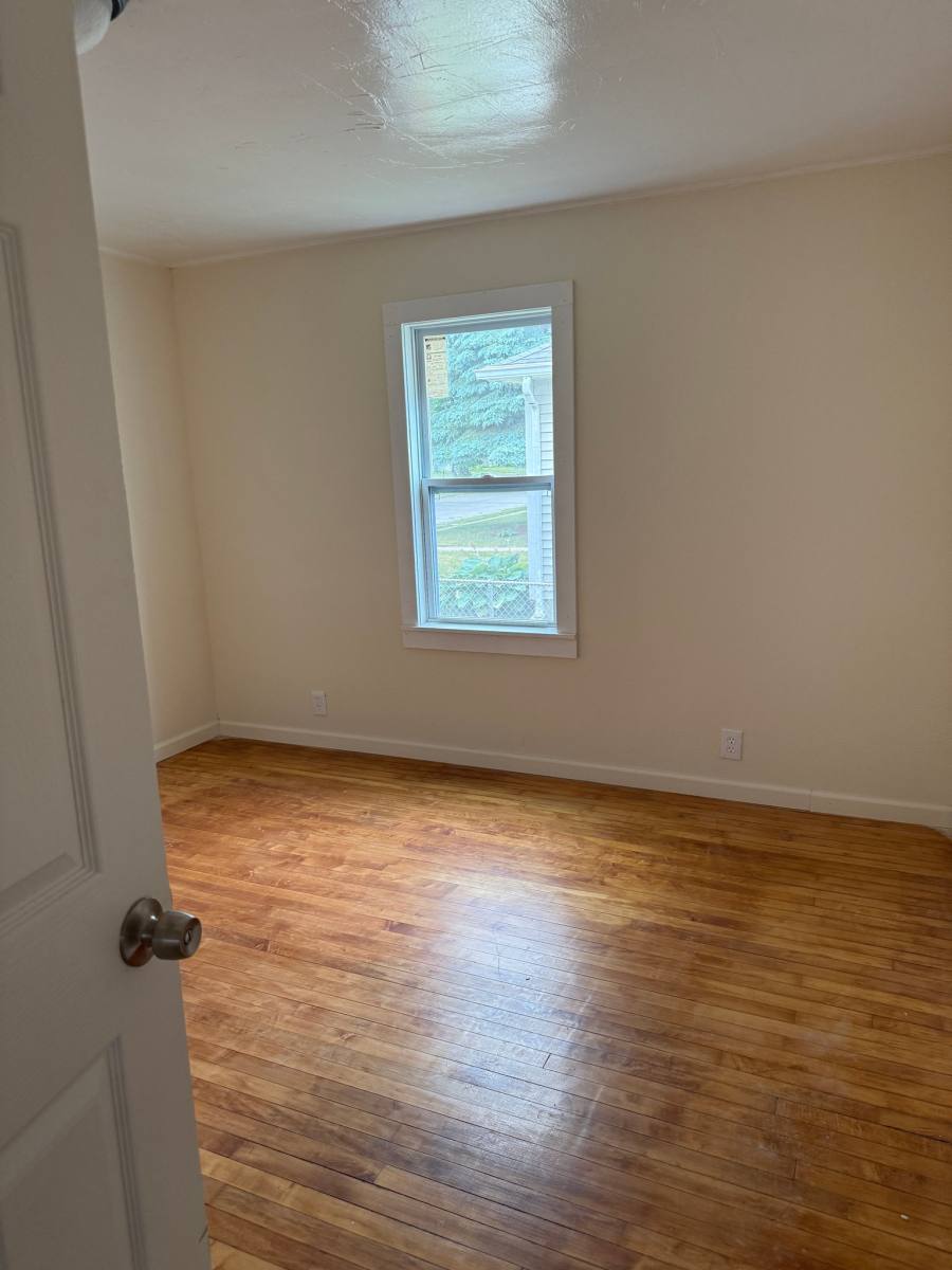 Apartment for rent at 155 Frame Ave, Waukesha, WI 53186