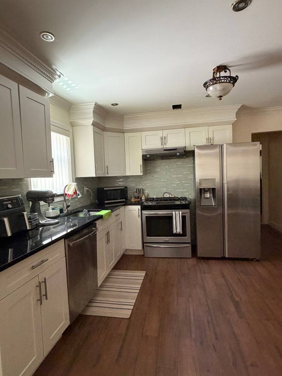 Apartment for rent at 356 Elvin St #1, Staten Island, NY 10314