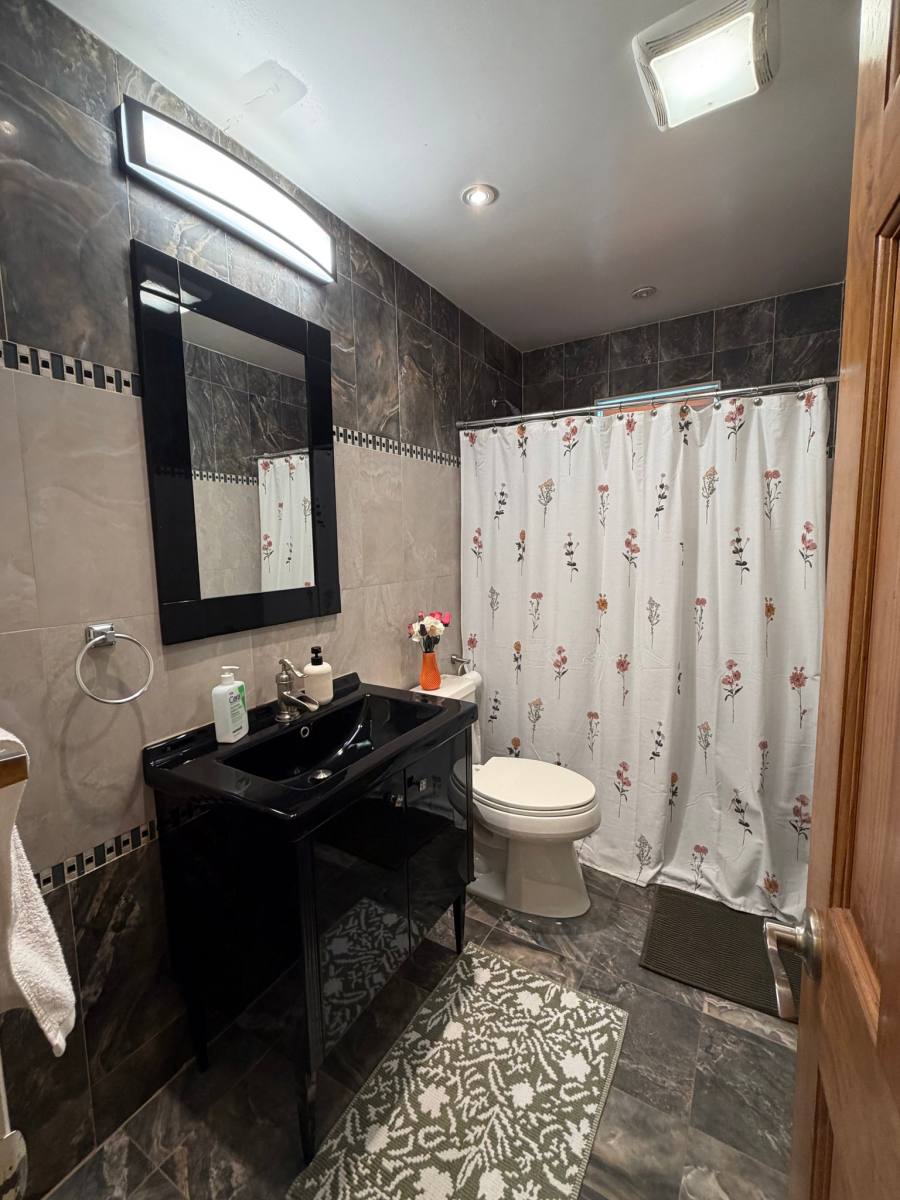 Apartment for rent at 356 Elvin St #1, Staten Island, NY 10314