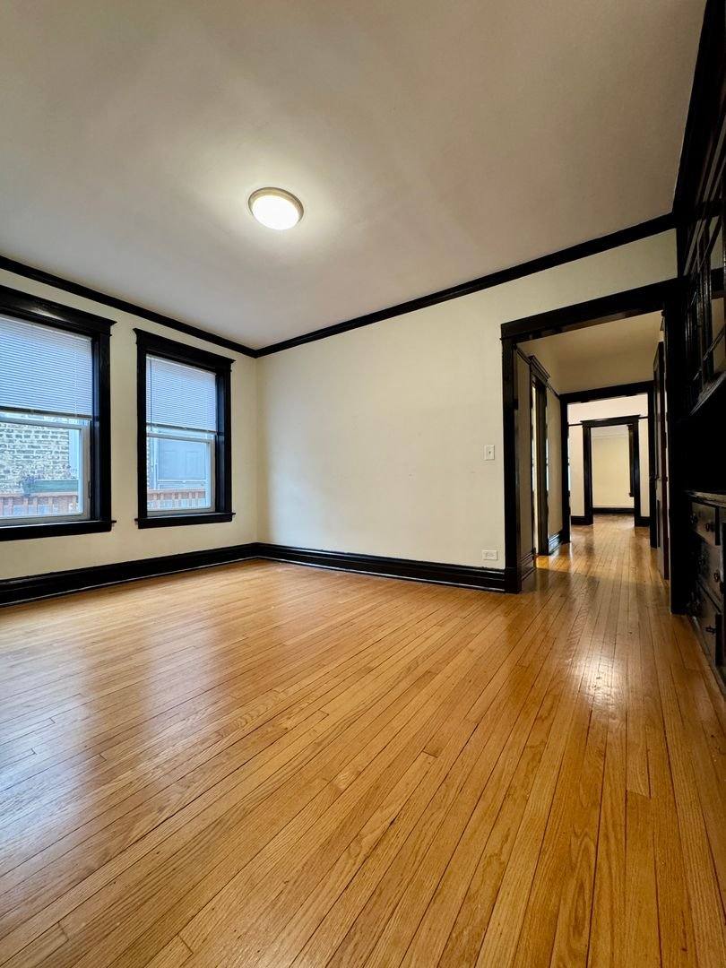 Apartment for rent at 3803 Lincoln Ave #2, Chicago, IL 60613