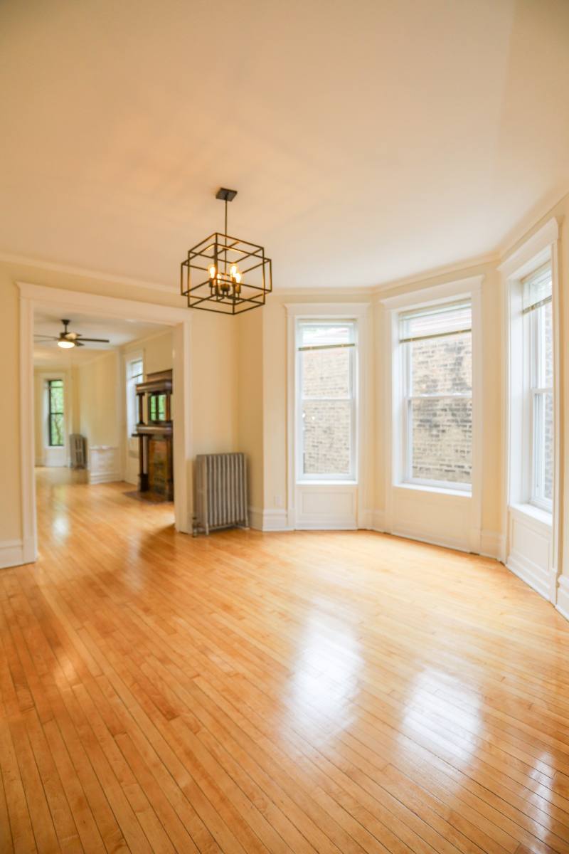 Apartment for rent at 1844 Grace #2, Chicago, IL 60613