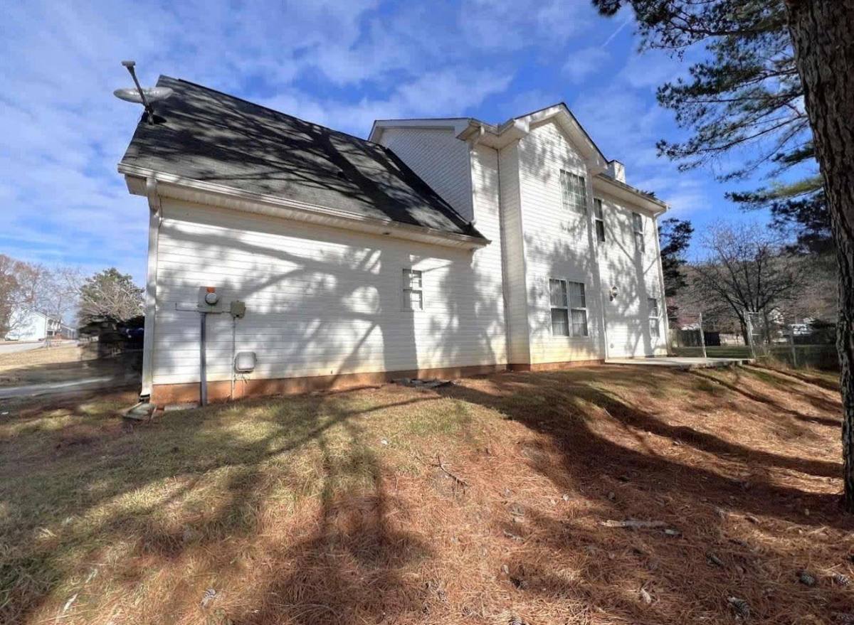 House for rent at 3111 Scenic Brook Dr SW, Conyers, GA 30094