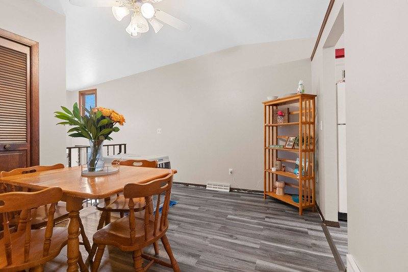 Apartment for rent at 2252 Deer Trail, Green Bay, WI 54302