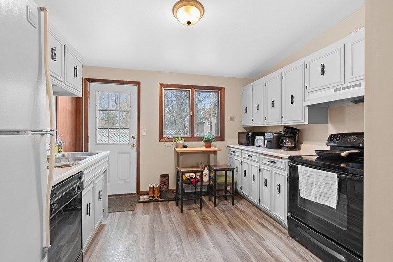 Apartment for rent at 2252 Deer Trail, Green Bay, WI 54302