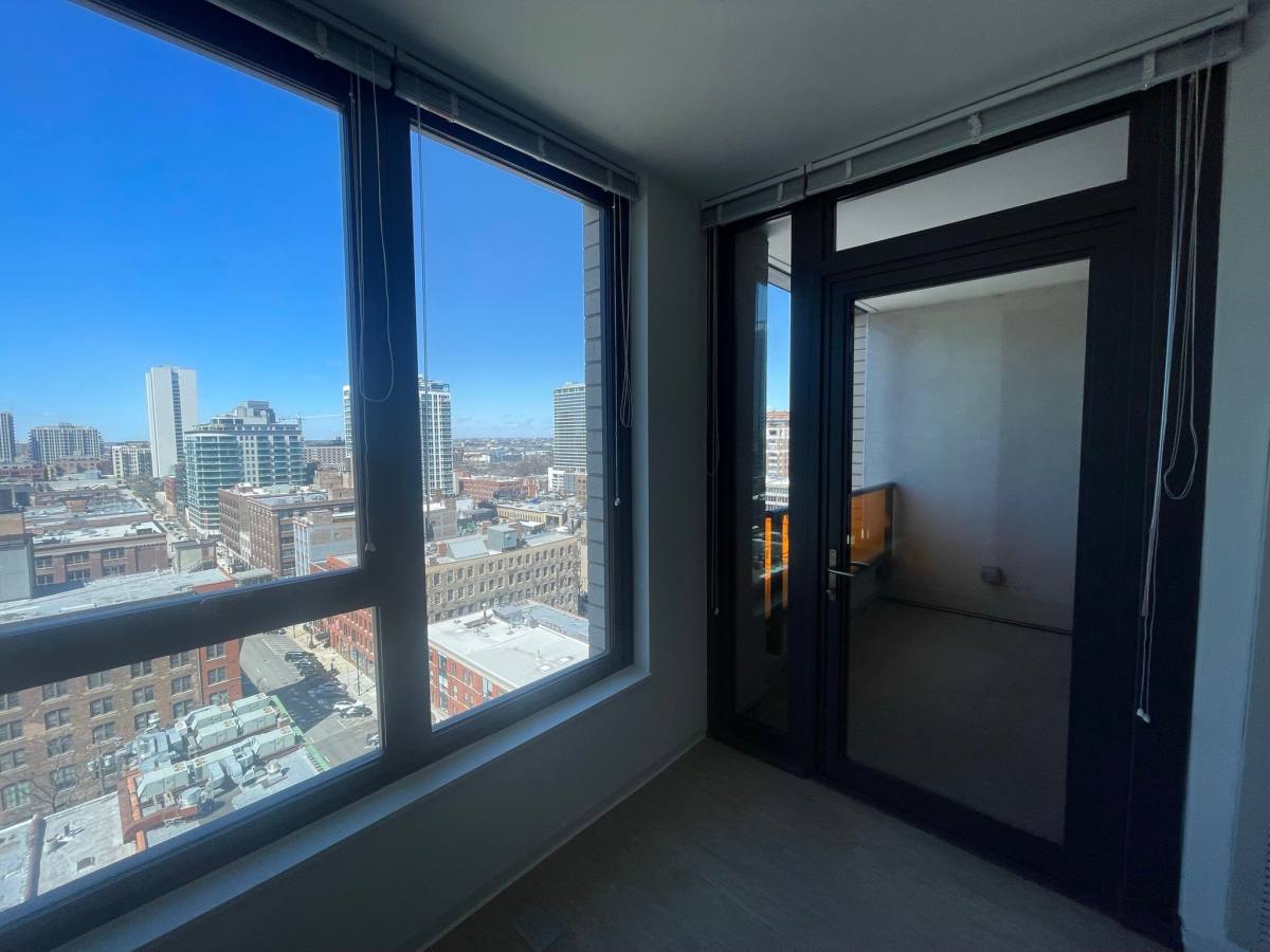 Apartment for rent at 142 W Superior St, Chicago, IL 60610