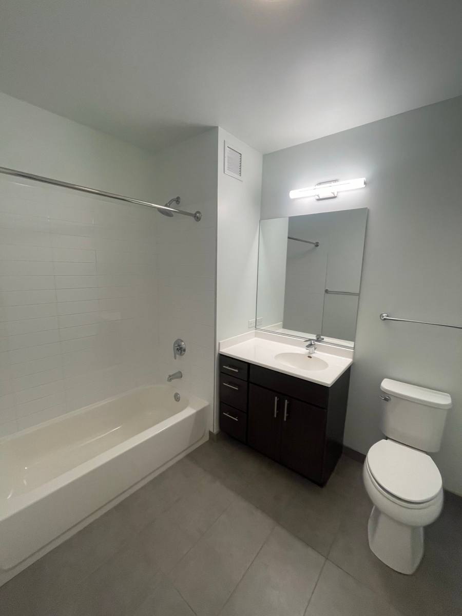 Apartment for rent at 142 W Superior St, Chicago, IL 60610