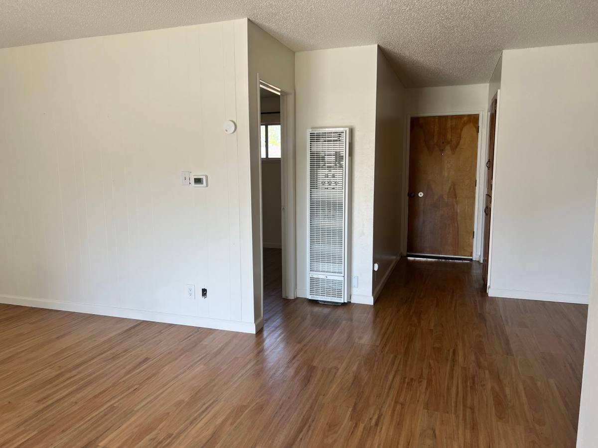 Apartment for rent at 13940 Hackett St #2, Hanford, CA 93230
