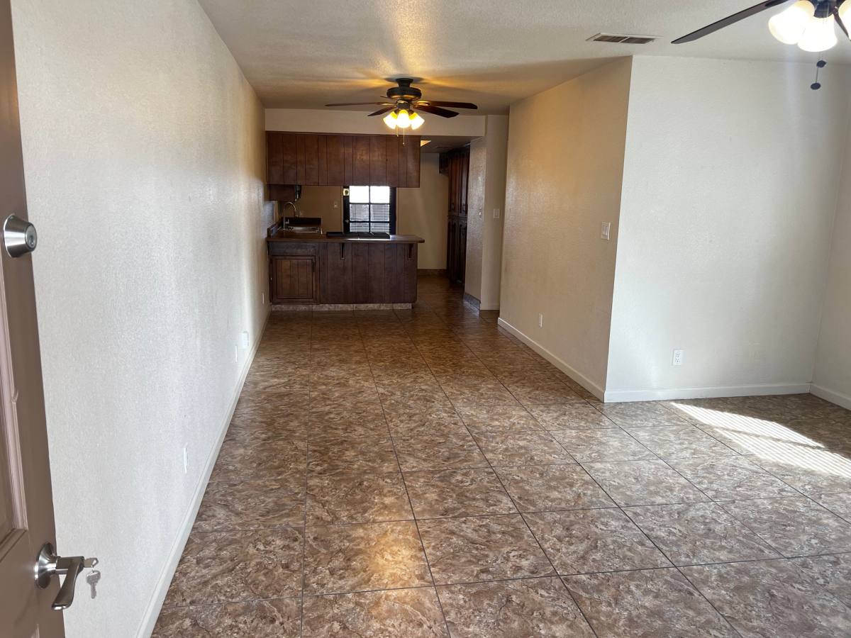 Apartment for rent at 1823 W Whitendale Ave, Visalia, CA 93277