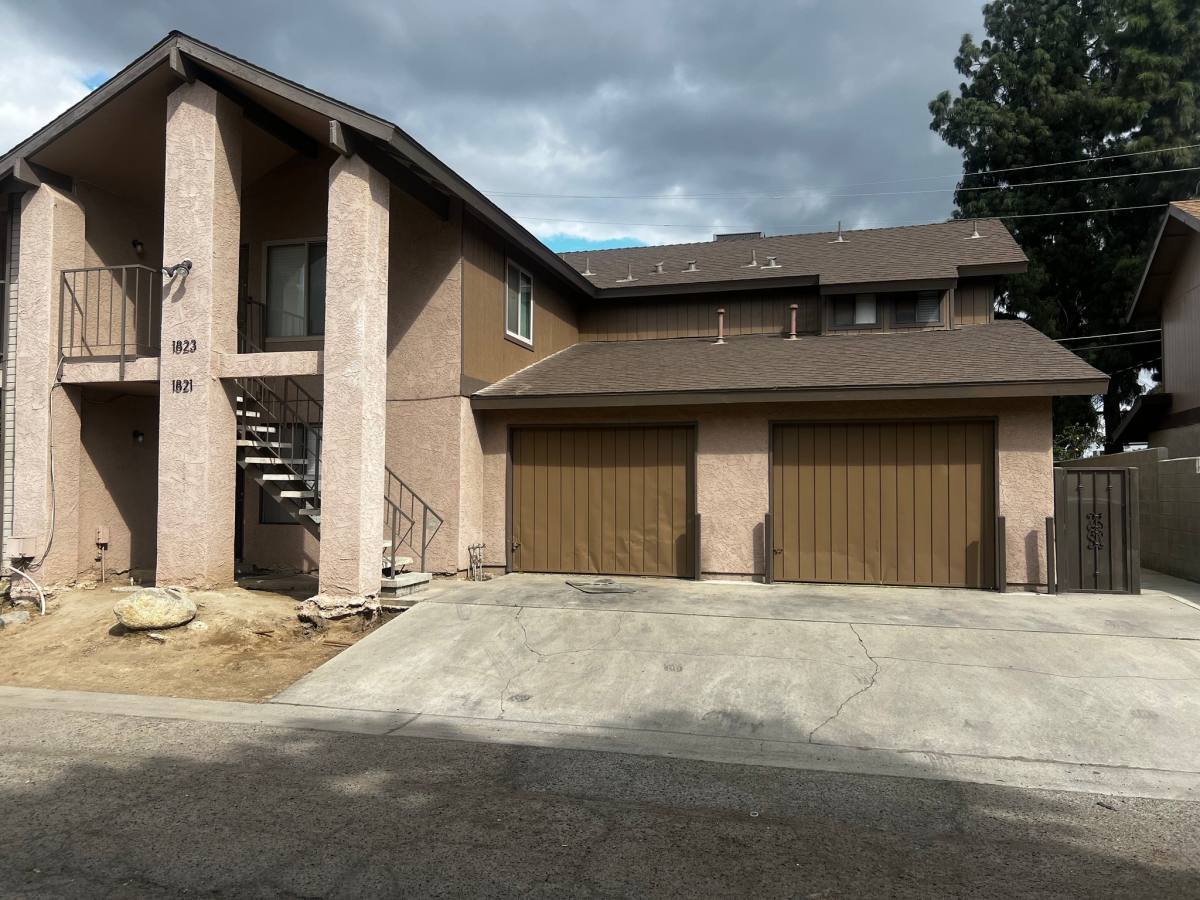 Apartment for rent at 1823 W Whitendale Ave, Visalia, CA 93277
