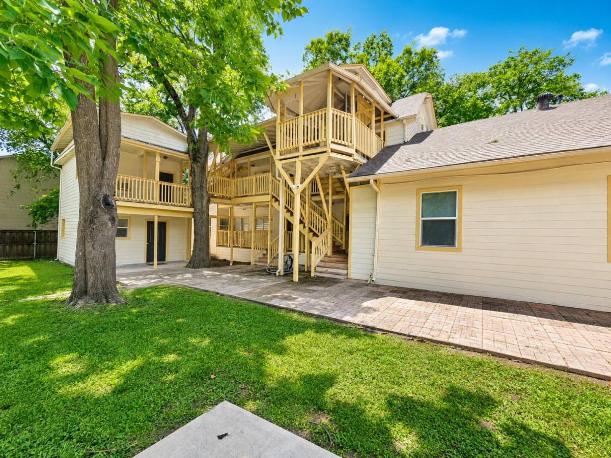 Apartment for rent at 1405 Moore St #14091, Commerce, TX 75428