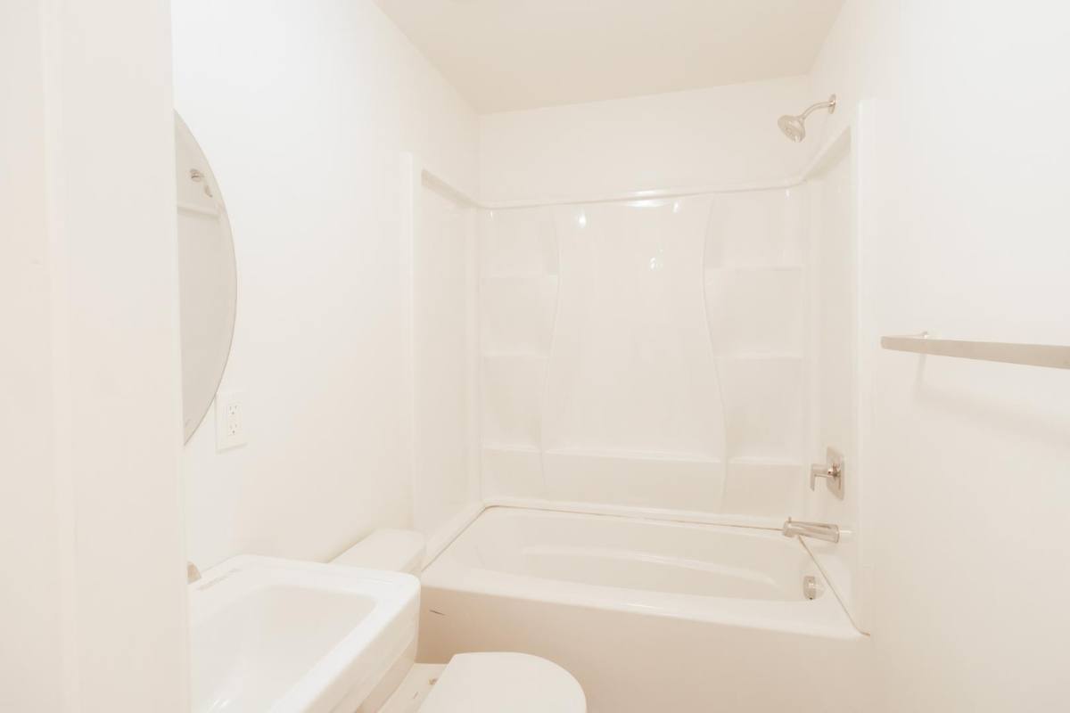 Apartment for rent at 2804 S Moreland Blvd #102, Cleveland, OH 44120