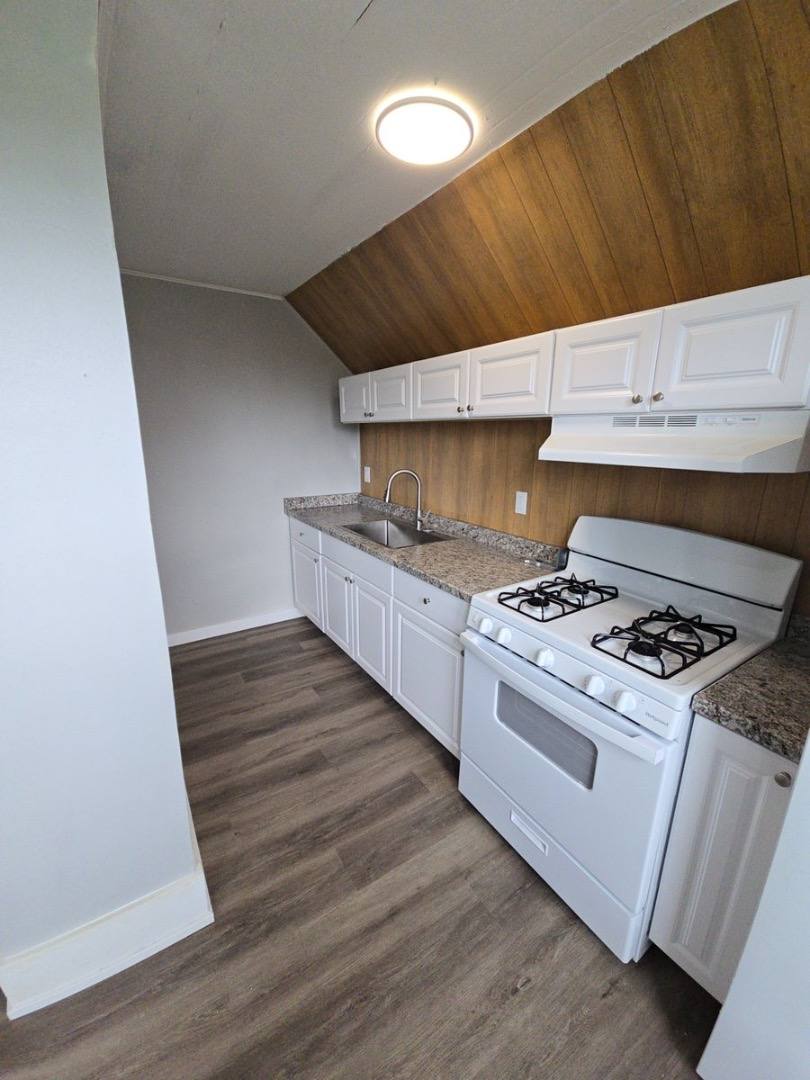 Apartment for rent at 116 E Section St #301, Mount Vernon, WA 98273