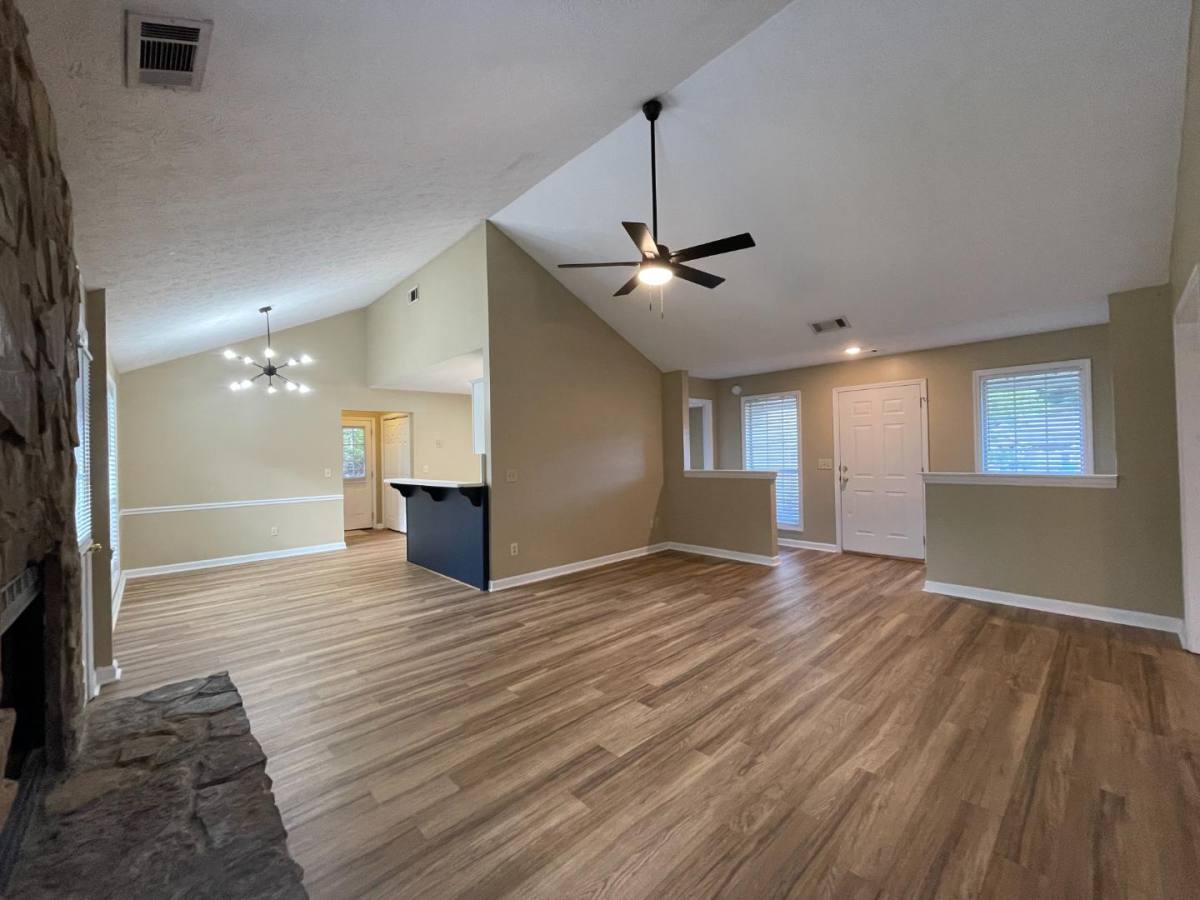 House for rent at 32 Mill Creek Dr #IVE, Smiths Station, AL 36877