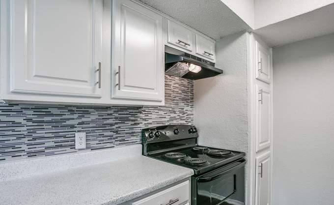 Apartment for rent at 6011 Oakland Hills Dr, Fort Worth, TX 76112