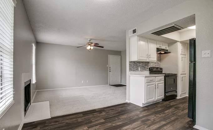 Apartment for rent at 6011 Oakland Hills Dr, Fort Worth, TX 76112