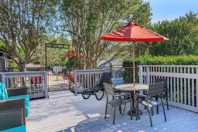 Apartment for rent at 744 W William Cannon Dr, Austin, TX 78745