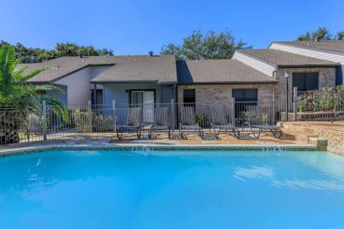 Apartment for rent at 744 W William Cannon Dr, Austin, TX 78745