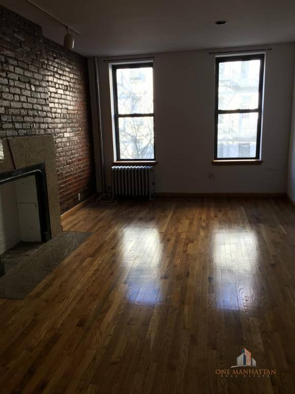 Apartment for rent at 286 E 10th St #3W, New York, NY 10009