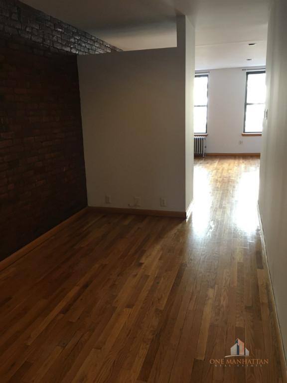 Apartment for rent at 286 E 10th St #3W, New York, NY 10009