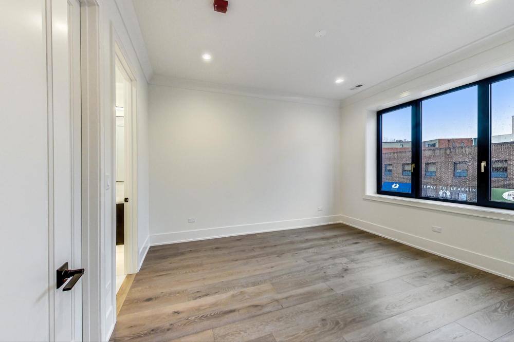 Condo for rent at 4920 N Lincoln Ave #2N, Chicago, IL 60625