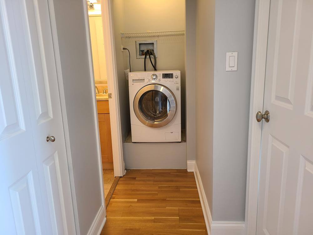 Apartment for rent at 450 W Briar Place #7A, Chicago, IL 60657