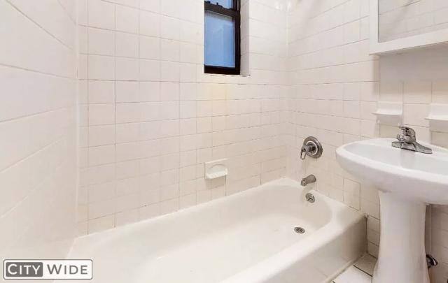 Apartment for rent at 330 E 93rd St #4A, New York, NY 10128