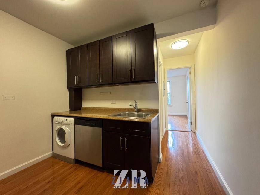 Apartment for rent at 475 Fourth Ave #3R, Brooklyn, NY 11215